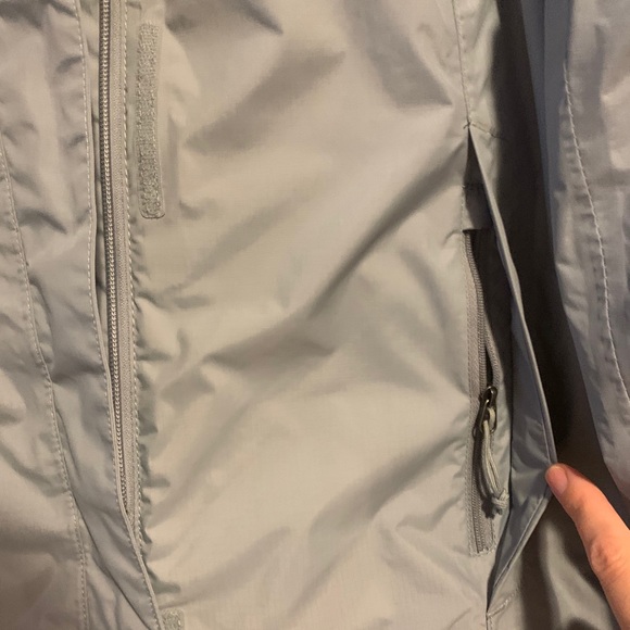 North Face Rain Coat with a Logo - Picture 6 of 16
